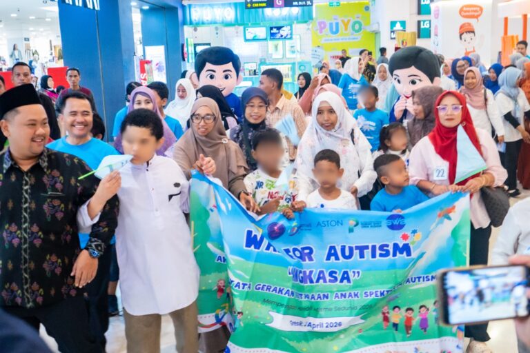 Bupati Gresik Dorong Kesetaraan Autisme, 72 Penyandang Disabilitas Sudah Terserap Kerja Bupati Gresik Dorong Kesetaraan Autisme, 72 Penyandang Disabilitas Sudah Terserap Kerja