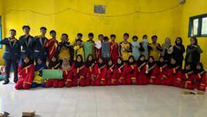 Tingkatkan Kosakata Bahasa Inggris Siswa Melalui Gamifikasi, Universitas Sunan Gresik Laksanakan Pengabdian Masyarakat di MTs Muhammadiyah 8 Ngemboh Tingkatkan Kosakata Bahasa Inggris Siswa Melalui Gamifikasi, Universitas Sunan Gresik Laksanakan Pengabdian Masyarakat di MTs Muhammadiyah 8 Ngemboh